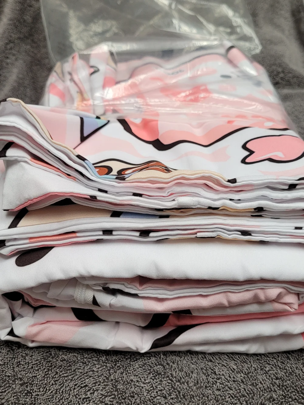 Kawaii Rabbit King Size Bedding Set 3 Pieces (1)Duvet & (2) Pillowcases. Soft